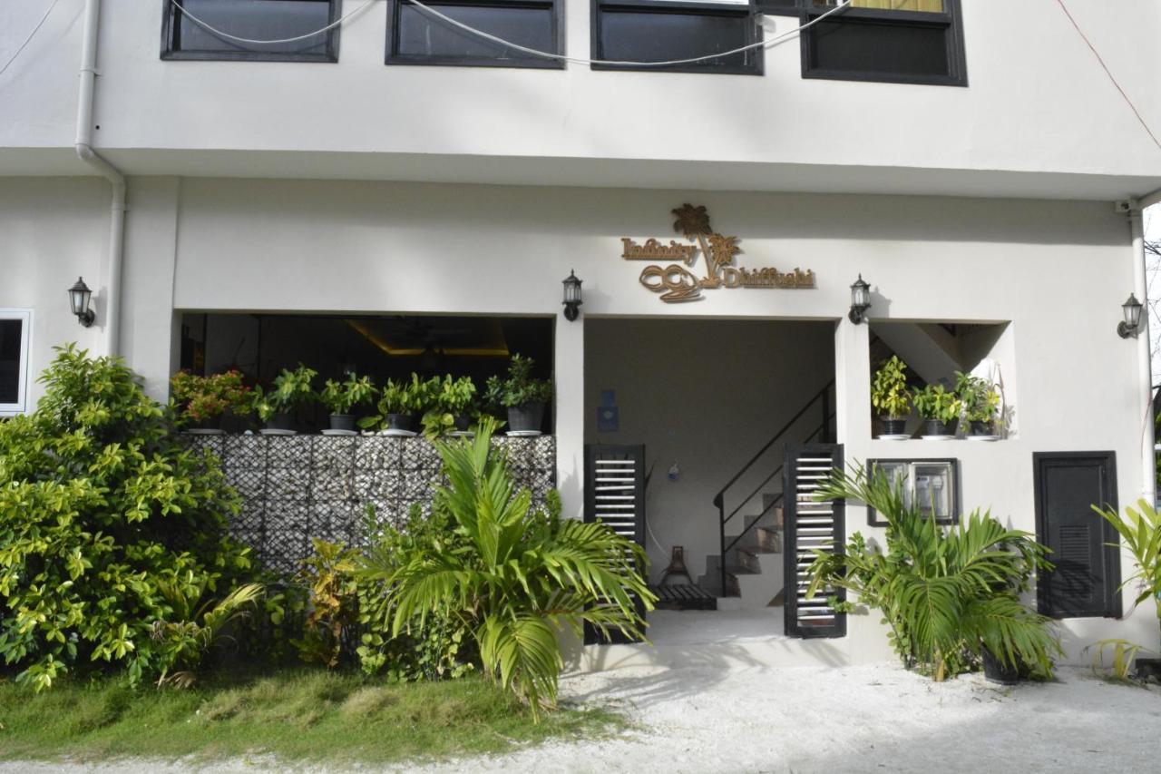 Infinity Dhiffushi Hotel Kültér fotó