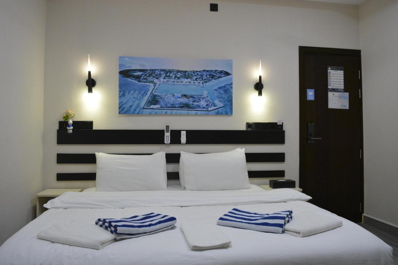 Infinity Dhiffushi Hotel Kültér fotó