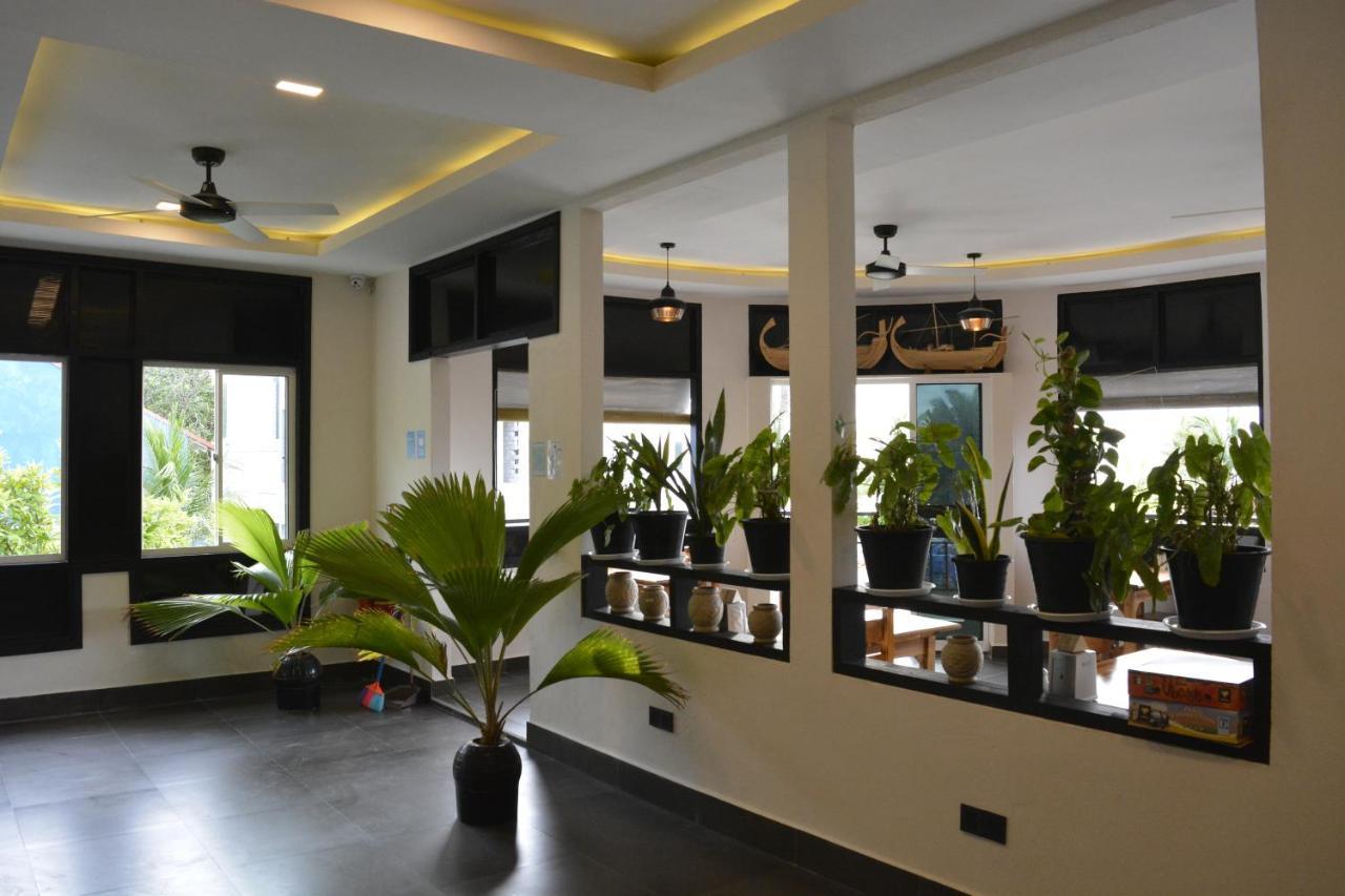 Infinity Dhiffushi Hotel Kültér fotó