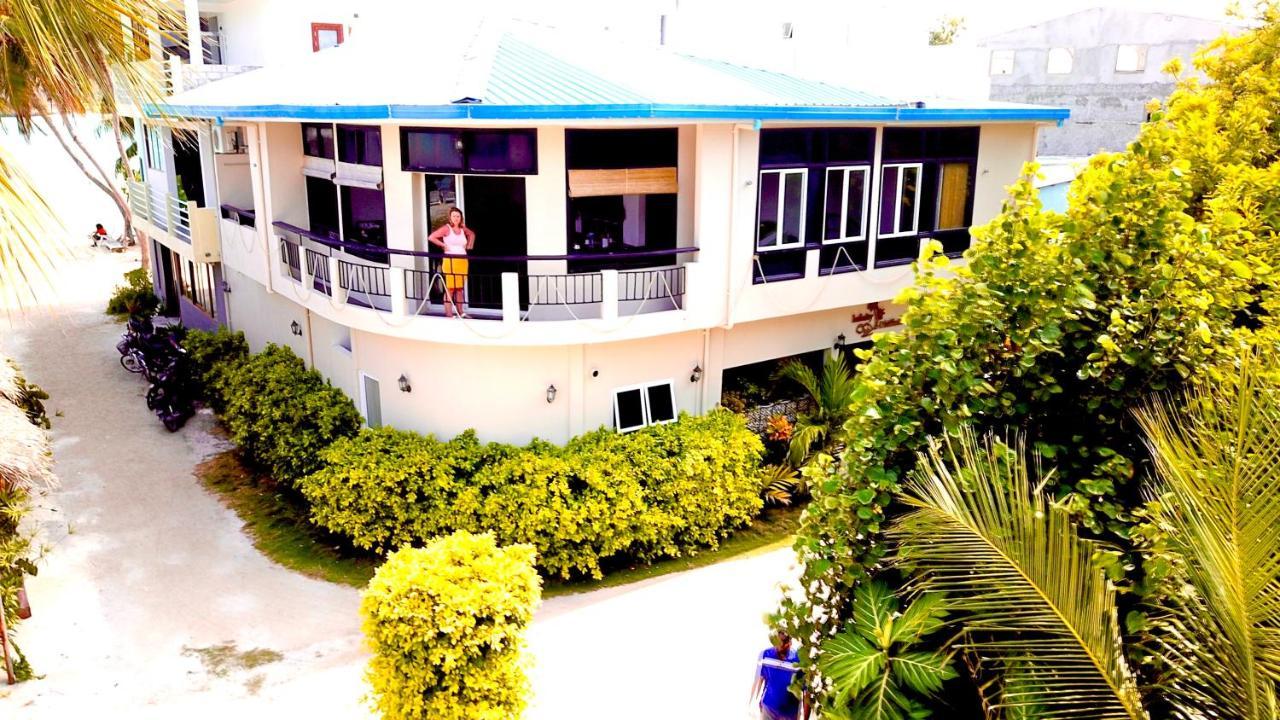 Infinity Dhiffushi Hotel Kültér fotó